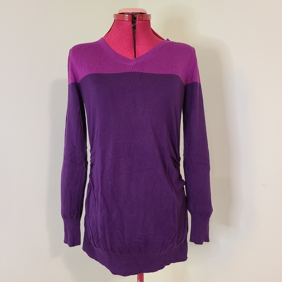 Liz Lange Maternity Purple Color Block Long Sleeve Pullover Sweater - Picture 12 of 12